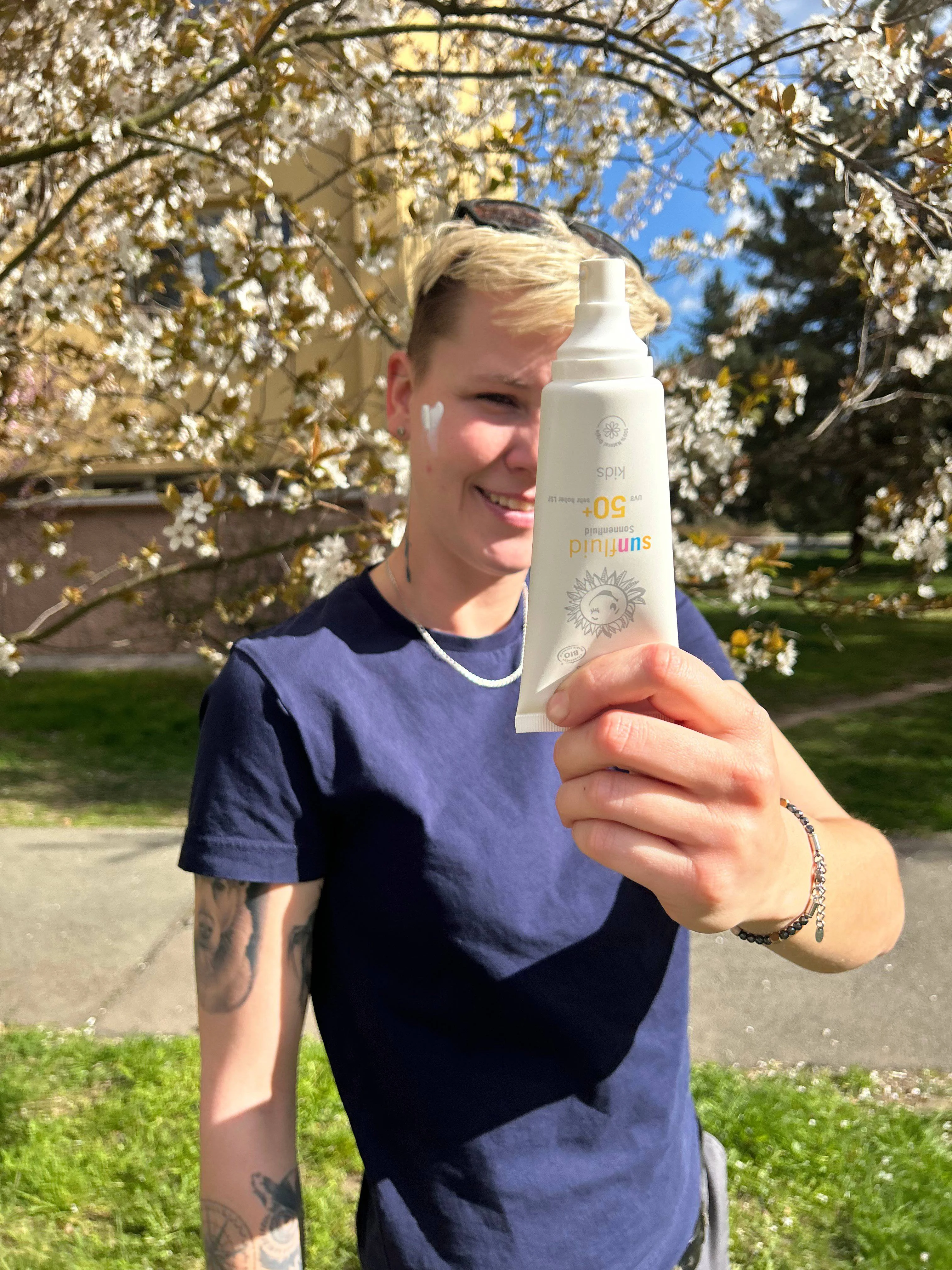 Eco Cosmetics Gyermek fényvédő fluid SPF 50+ BIO (100 ml) - természetes ásványi szűrővel