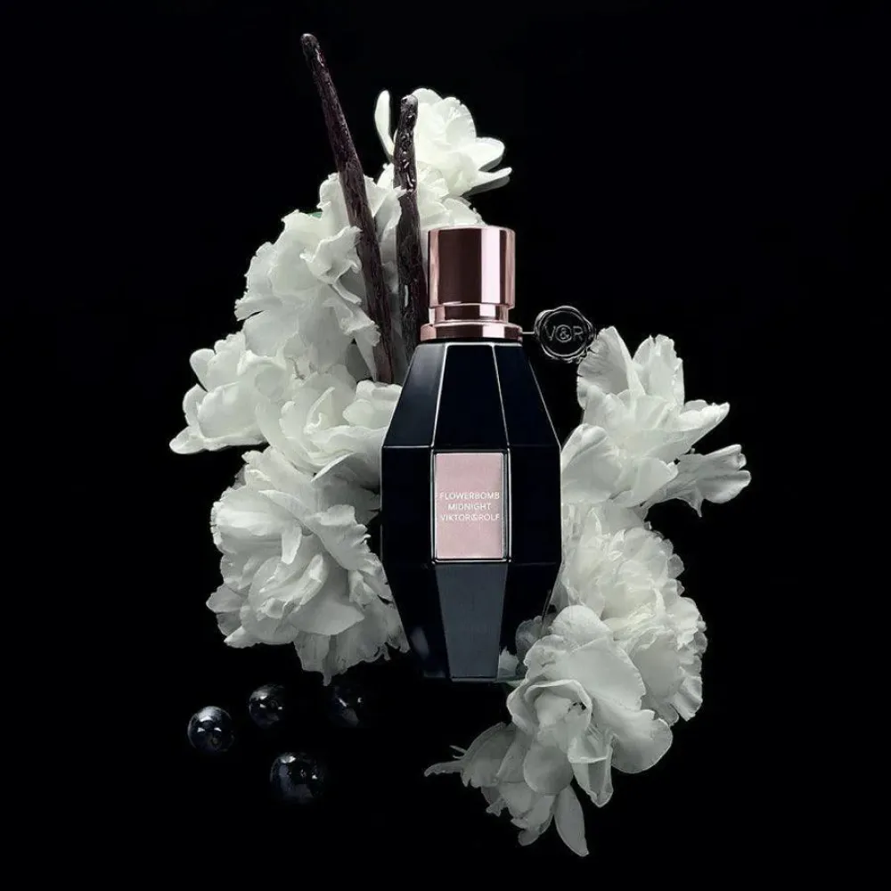 Flowerbomb Midnight parfümvíz nőknek 30 ml