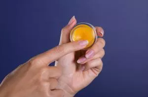 Goliate Intim regeneráló balzsam nőknek Vulva Care BIO (15 ml) - enyhíti az irritációt és a viszketést.