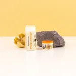 Kvitok Friss citrusos ajakbalzsam (8 ml) - gyengéden hűsítő érzést nyújt.
