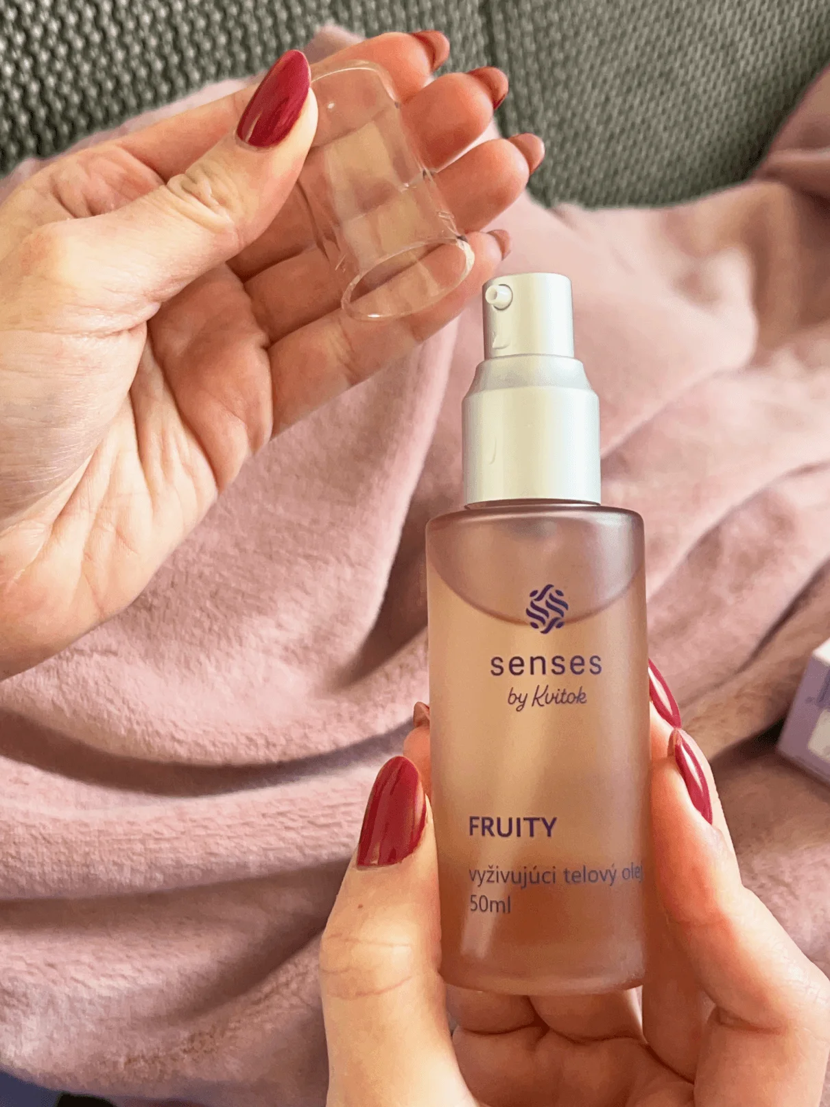 Kvitok Senses Tápláló testolaj Fruity (50 ml) - málna, ribizli és vanília illatával