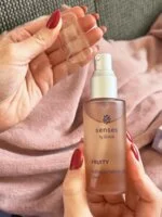 Kvitok Senses Tápláló testolaj Fruity (50 ml) - málna, ribizli és vanília illatával