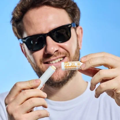 laSaponaria Ajakbalzsam Biocao SPF 20 (4,8 ml) - ásványi fényvédő szűrőkkel