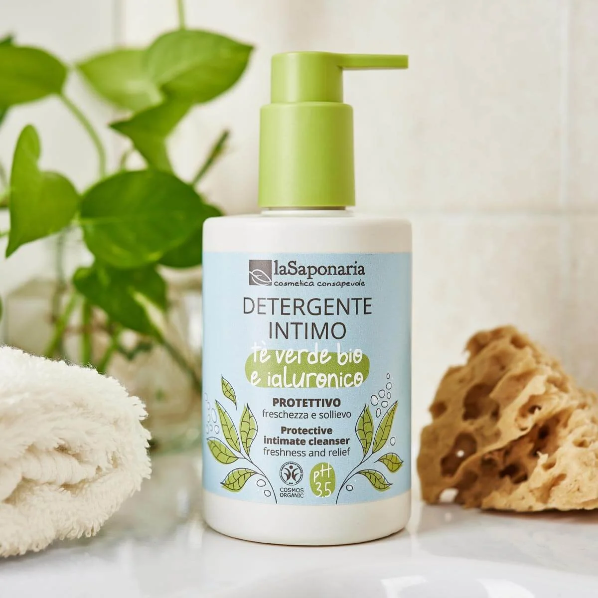 laSaponaria Védő intim mosakodó gél BIO zöld teával (250 ml) - szülés után és menstruáció alatt is alkalmas