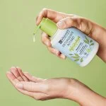 laSaponaria Védő intim mosakodó gél BIO zöld teával (250 ml) - szülés után és menstruáció alatt is alkalmas