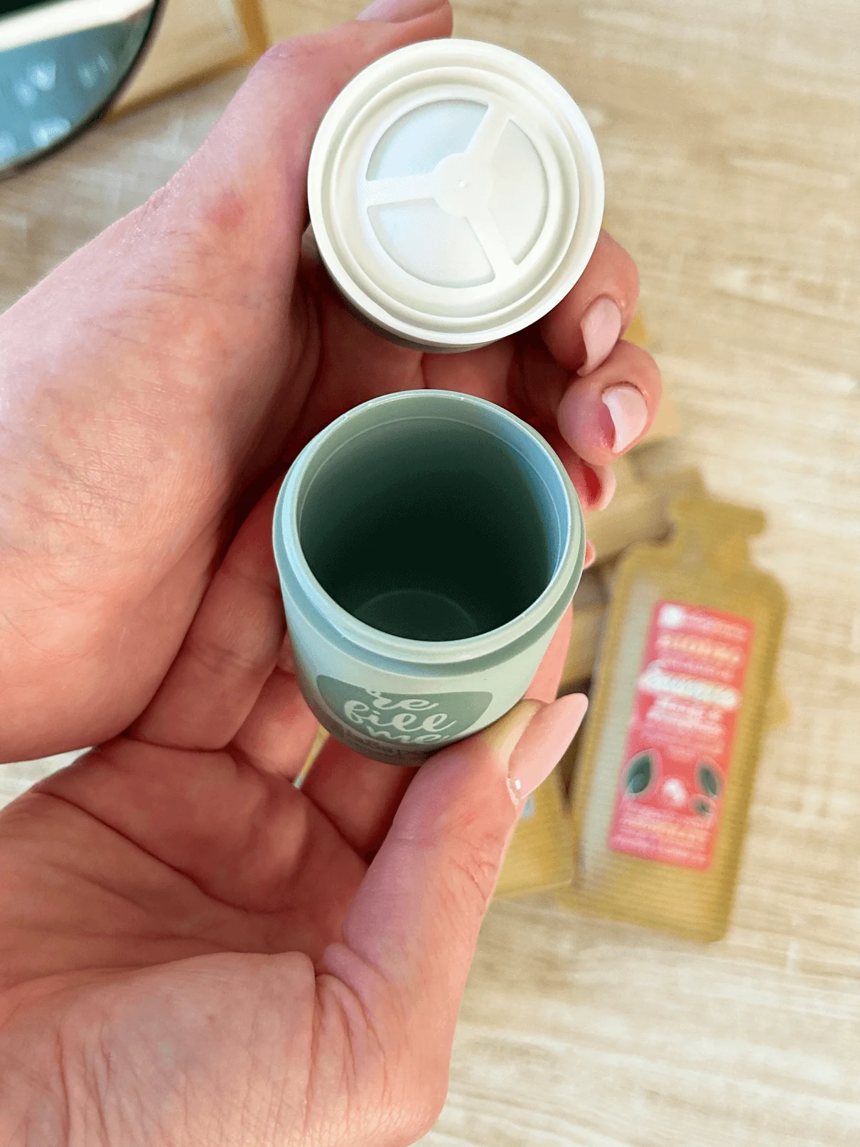 laSaponaria Sunrise roll-on dezodor utántöltő - BIO mangó és grépfrút (40 ml) - trópusi illat