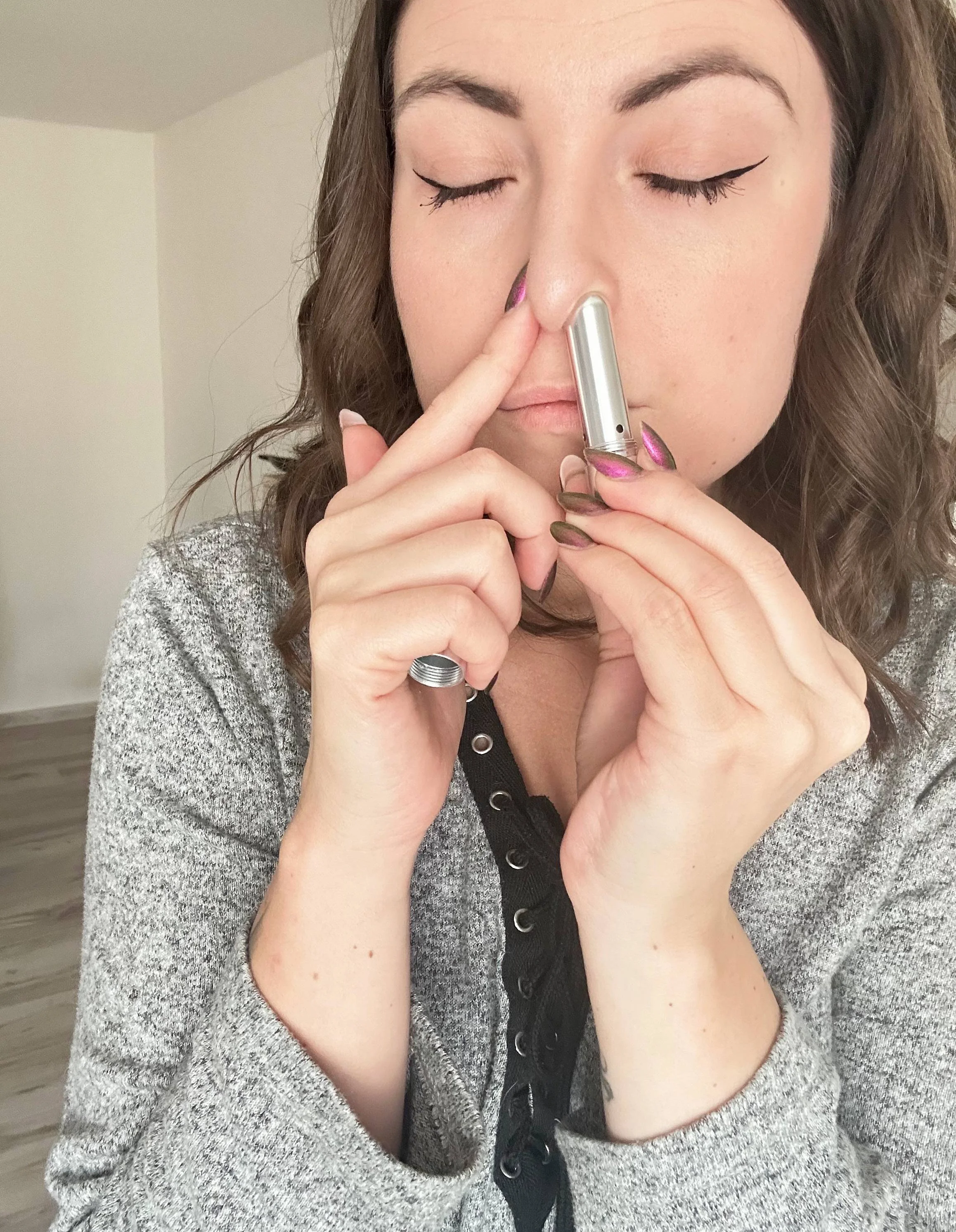 Natasha Aromaszett inhalátorral - Szabadon lélegzem - segítség bedugult orr esetén