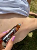 Natasha Roll-on BIO Teafa illóolaj (10 ml) – kis segítőtárs utazáshoz
