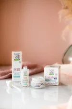 SO’BiO étic BIO éjszakai regeneráló krém szamártejjel (50 ml) - habosított textúra