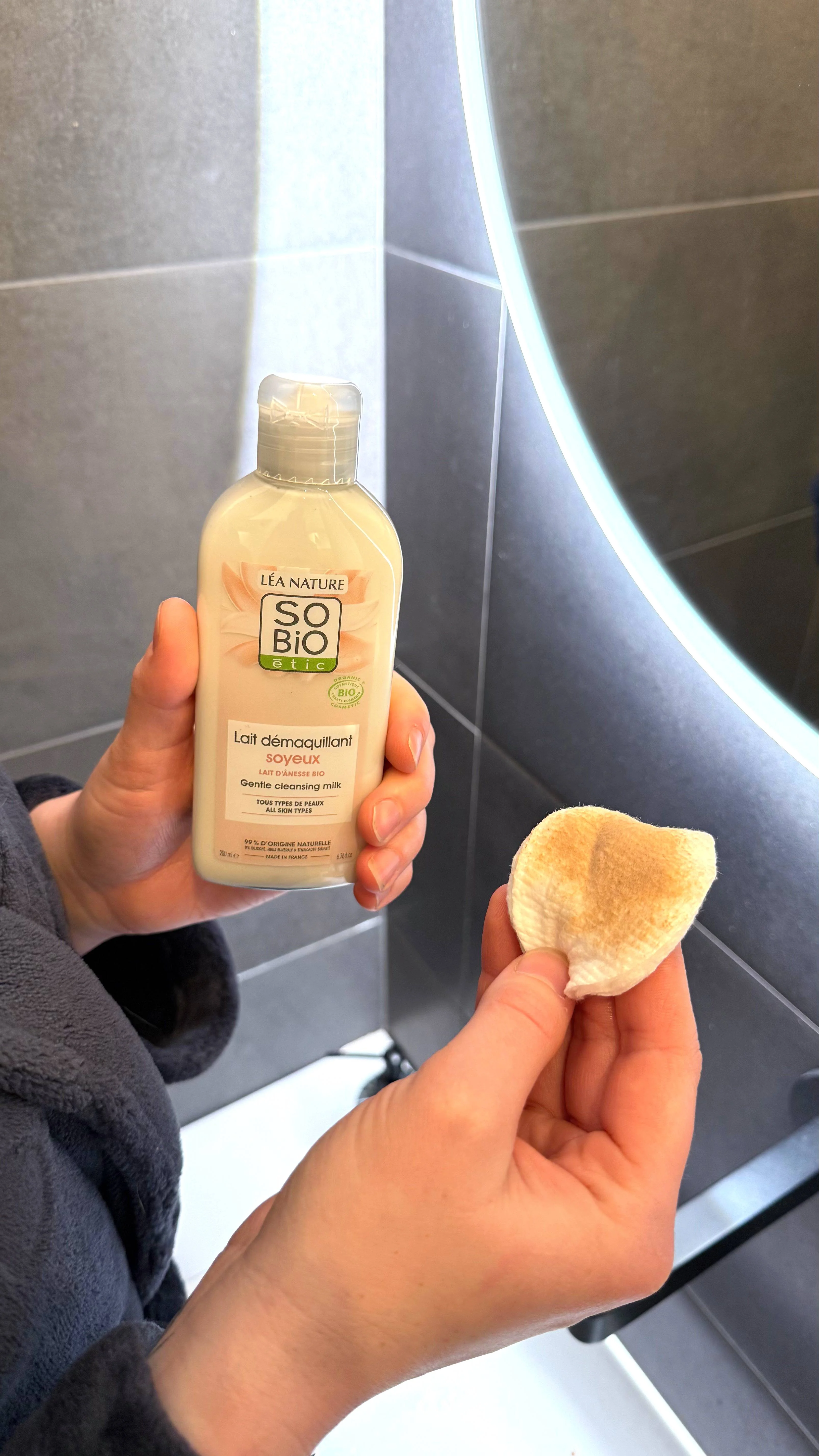 SO’BiO étic BIO sminklemosó tej szamártejjel (200 ml) – gyengéden eltávolítja a sminket és a szennyeződéseket