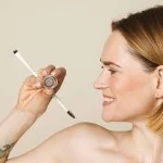 Uoga Uoga Krémes szemöldökpomádé (2,5 ml) 796 Taupe - Medium Brown - 3 árnyalat az optikailag dúsabb szemöldökért