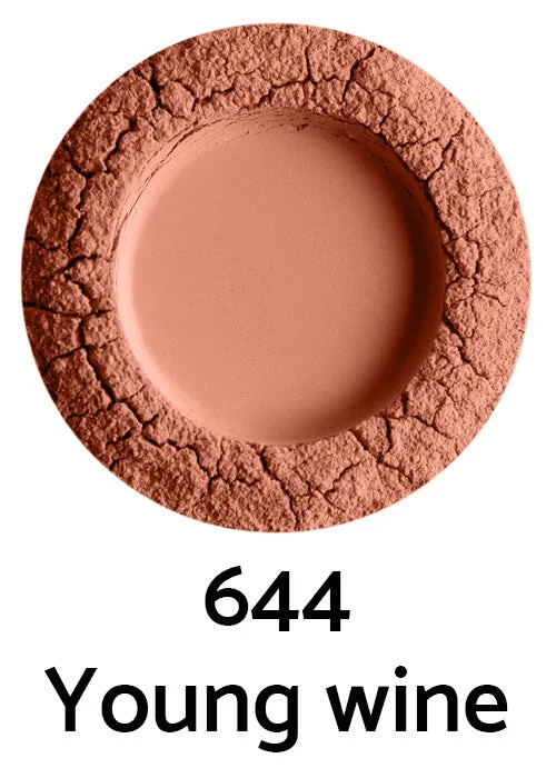 Uoga Uoga Ásványi porállagú pirosító borostyánnal (5 g) 6405 Coral Charm - az orcák természetes kiemelése 3 árnyalatban