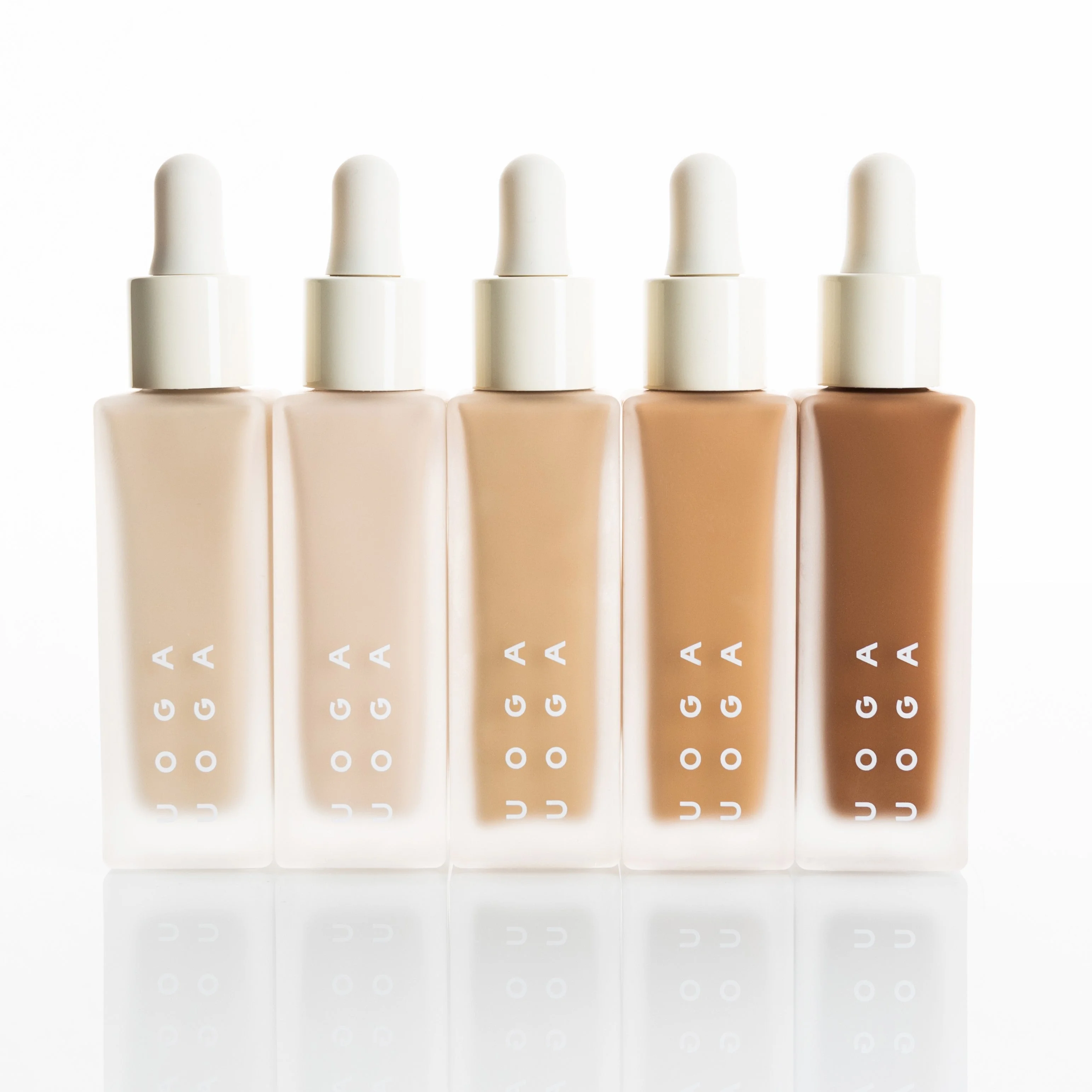 Uoga Uoga Folyékony ásványi alapozó és szérum SPF 20 BIO (30 ml) 684 Salty Air - hidratál és védi az arcbőrt