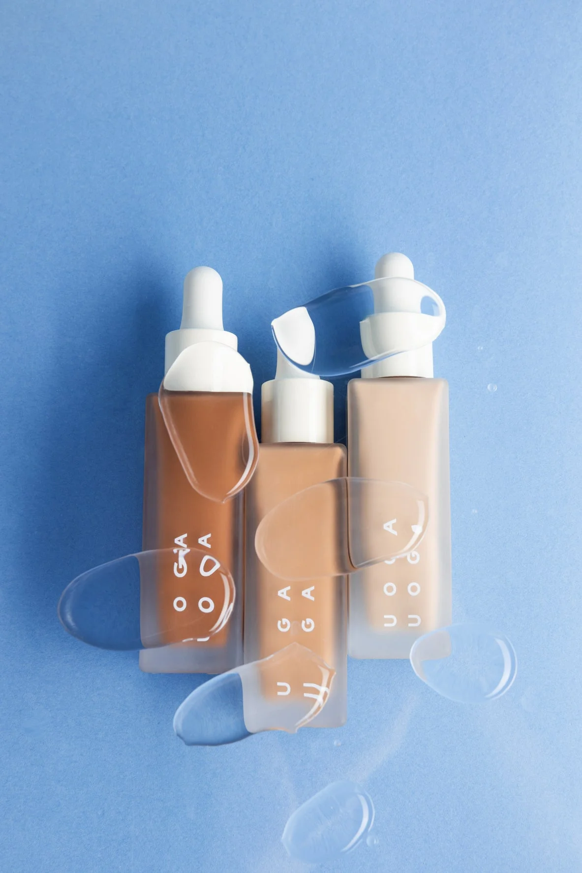 Uoga Uoga Folyékony ásványi alapozó és szérum SPF 20 BIO (30 ml) 689 Summer Breeze - hidratálja és védi a bőrt