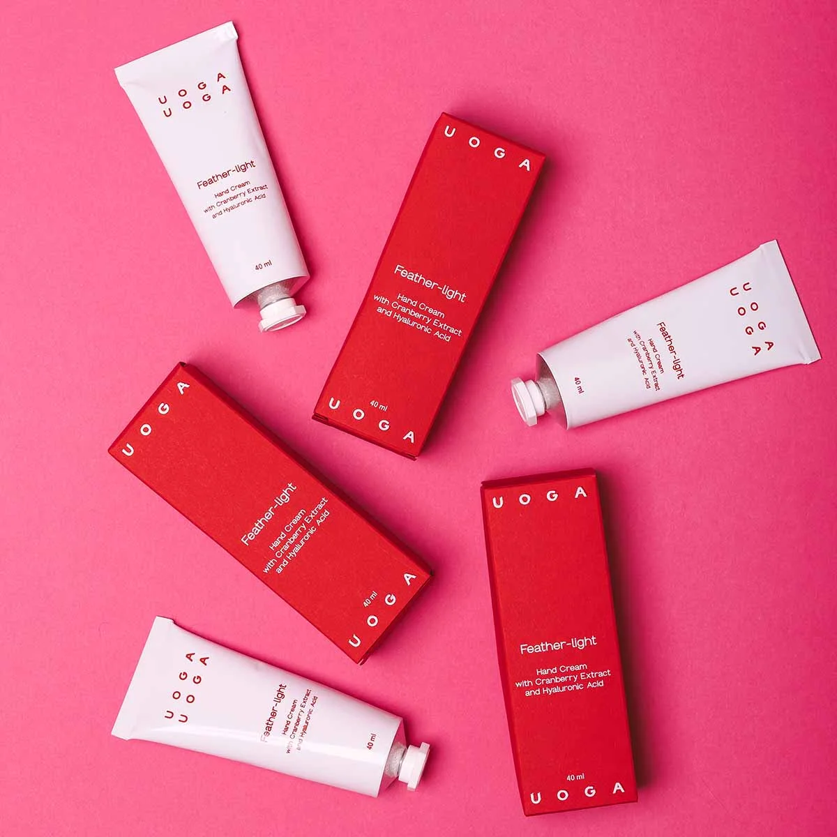 Uoga Uoga Tápláló kézkrém Feather-light bio vörösáfonyával (40 ml) - száraz és igénybevett bőrre