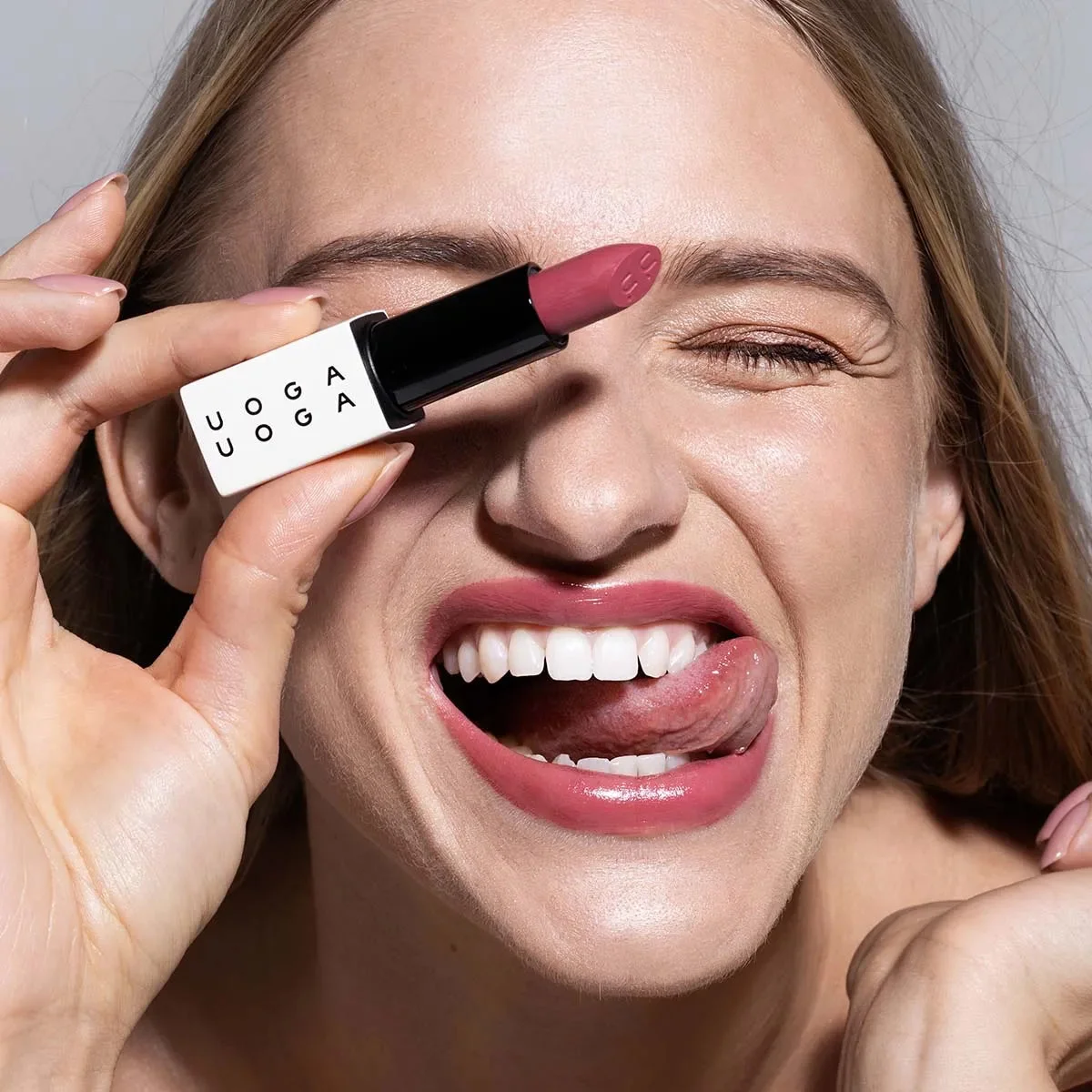 Uoga Uoga Tápláló rúzs (4 g) 612 Fireberry - 6 ásványi alapú árnyalat