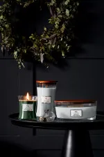 Magnolia Birch vonná svíčka s dřevěným knotem pro muže 453,6 g