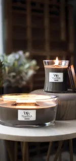 Rosewood vonná svíčka s dřevěným knotem pro muže 275 g