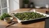 # Készítsen sütőben sült kelkáposzta chipset 10 perc alatt