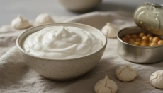 Az aquafaba, vagyis a csicseriborsó leve helyettesítheti a tojást sütésnél
