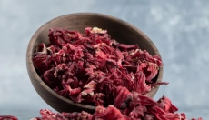 A vörös maca segít csökkenteni a fáradtságot és támogatja a koncentrációt.