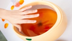 Luxusos otthoni kézápolás paraffin pakolással