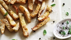 Sült zeller gazdagítja az étrendjét új ízekkel