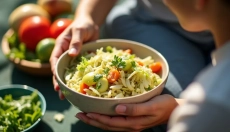 Készítsen könnyű és frissítő vietnami káposztasalátát otthon is