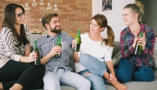 Hogyan enyhítsük a másnaposság tüneteit, és hogyan épüljünk fel gyorsan?