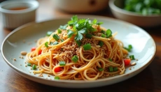 Rizstészta zöldségekkel mint népszerű választás az egészséges főzéshez