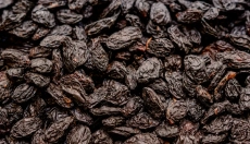 A csodálatos hatások a szárított szilvákra a testére