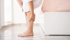 Mi okozhatja a duzzadt bokát sérülés nélkül, és hogyan lehet megelőzni?